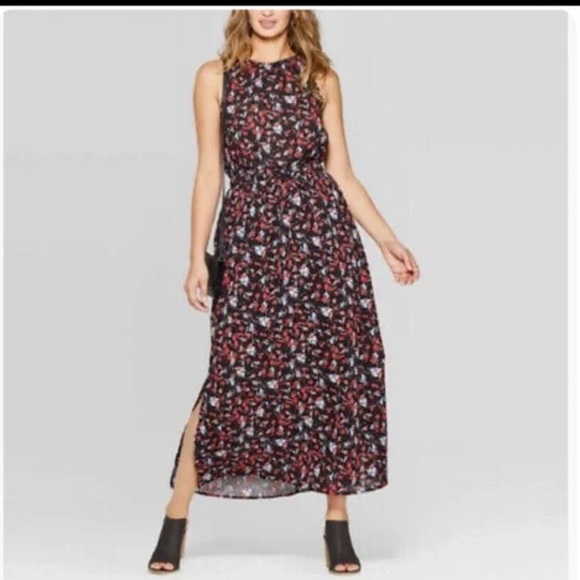 Universal Thread Dresses & Skirts - Universal Thread Floral Sleeveless Maxi Dress - Black and Red.Size Medium.